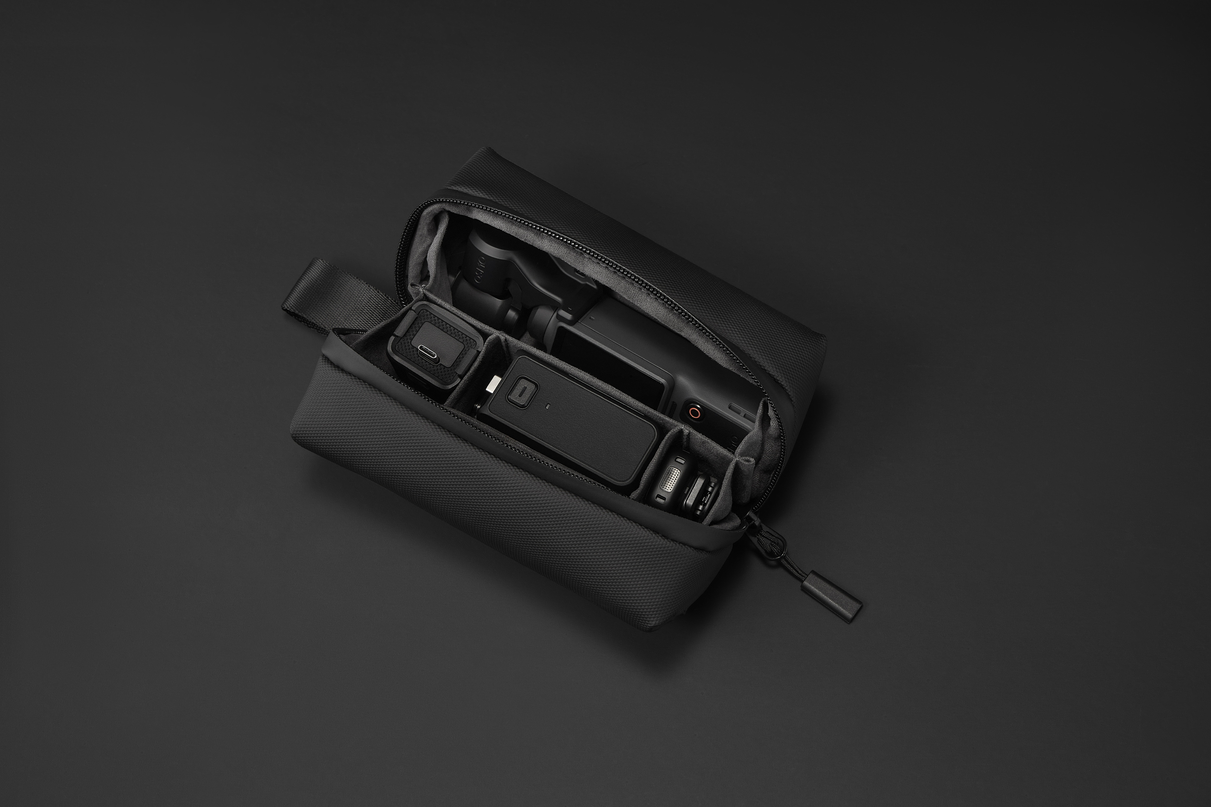 DJI Osmo Pocket 4 Creator Combo